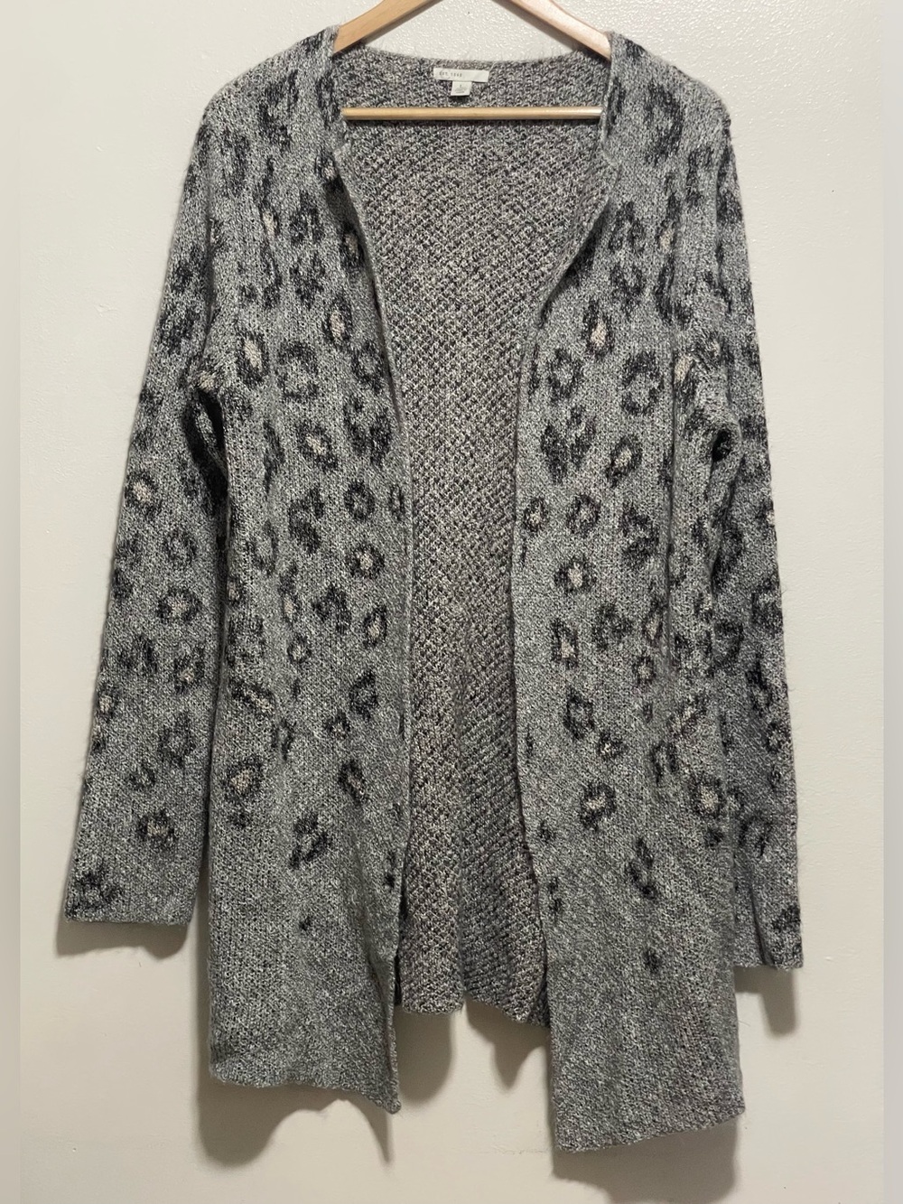 Women's Gray Leopard-Print Open Cardigan Sweater